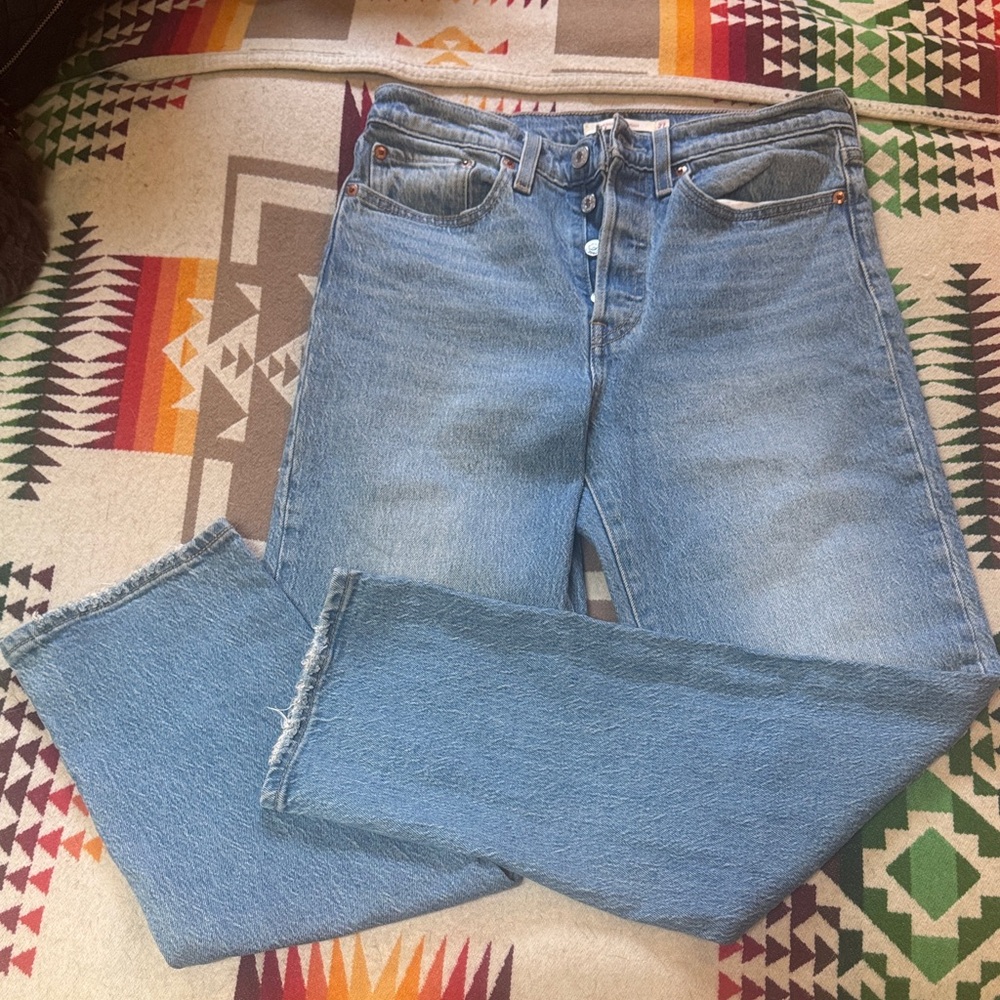 Levi’s Wedgie Straight